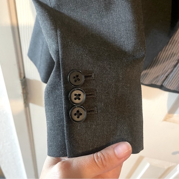 Banana Republic Factory Fitted Blazer - Picture 5 of 5